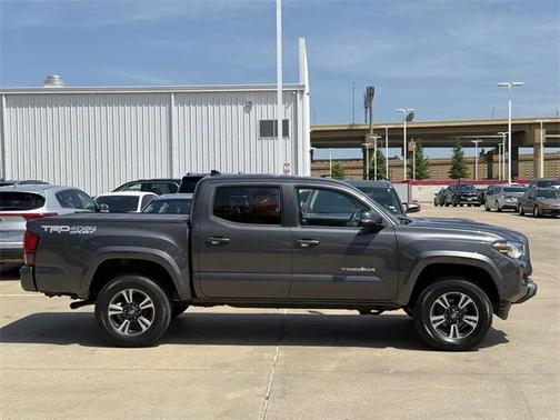 2018 Toyota Tacoma TRD Sport