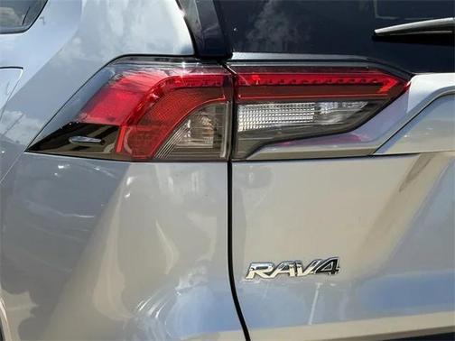 2020 Toyota RAV4 Limited