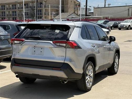 2020 Toyota RAV4 Limited
