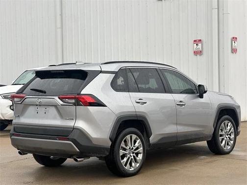2020 Toyota RAV4 Limited