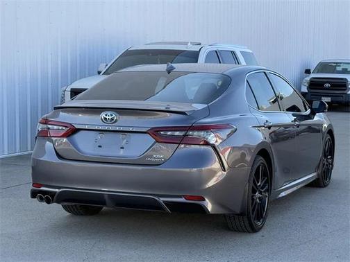 2024 Toyota Camry Hybrid SE