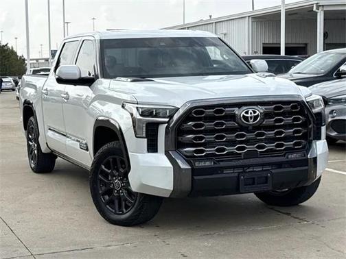 2023 Toyota Tundra Hybrid Platinum