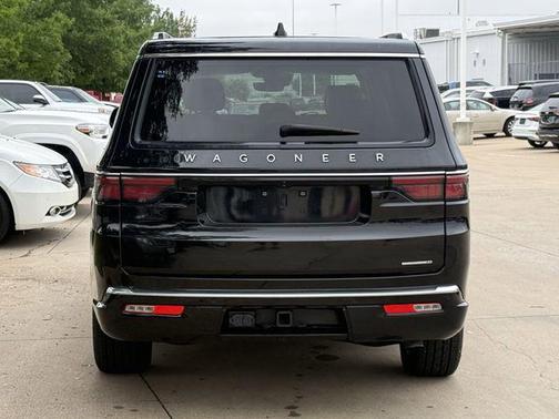 Diamond Black Crystal Pearlcoat 2024 Jeep Wagoneer L Series II
