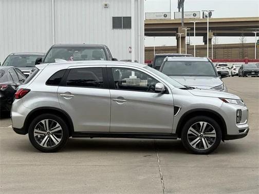 2024 Mitsubishi Outlander Sport SE