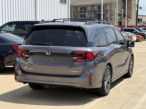 Silver 2025 Honda Odyssey Touring