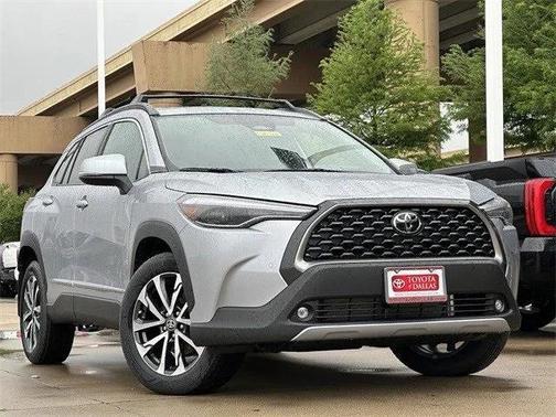 2025 Toyota Corolla Cross XLE