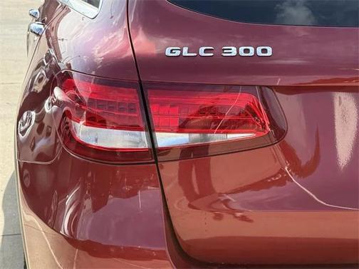 2019 Mercedes-Benz GLC 300 Base