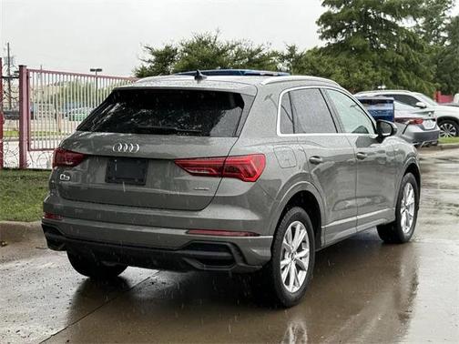 2023 Audi Q3 Premium 45 TFSI S line quattro Tiptronic