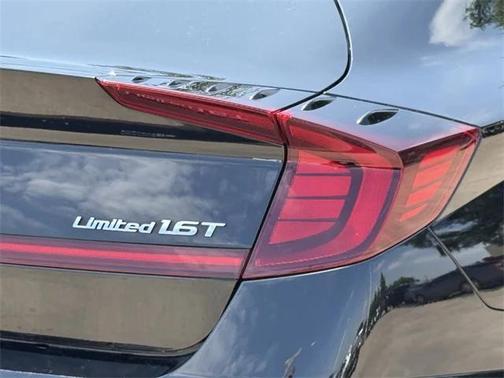 2022 Hyundai SONATA Limited