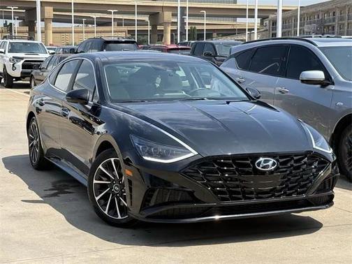 2022 Hyundai SONATA Limited