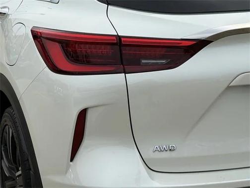 2021 INFINITI QX50 LUXE AWD