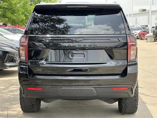 2023 Chevrolet Suburban 4WD Z71