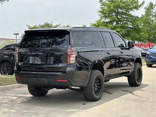 2023 Chevrolet Suburban 4WD Z71