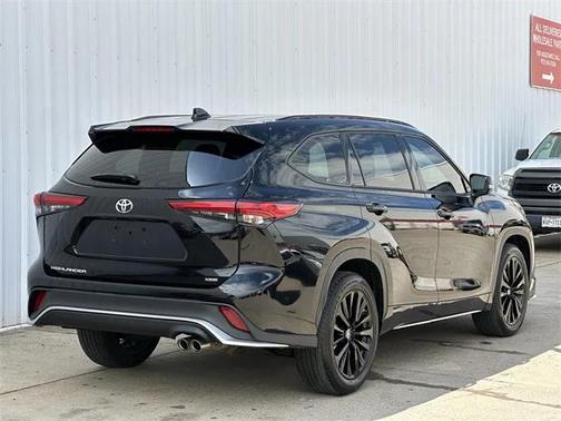 2023 Toyota Highlander XSE