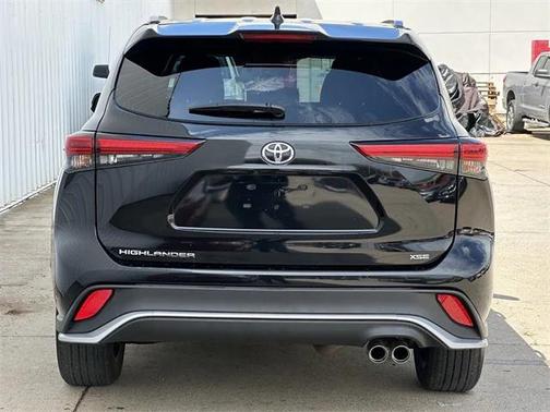 2023 Toyota Highlander XSE