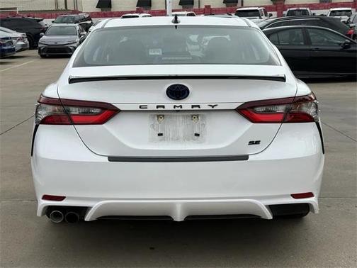 2024 Toyota Camry Hybrid SE