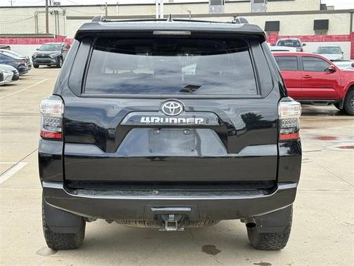 2022 Toyota 4Runner SR5