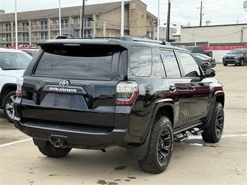 2022 Toyota 4Runner SR5