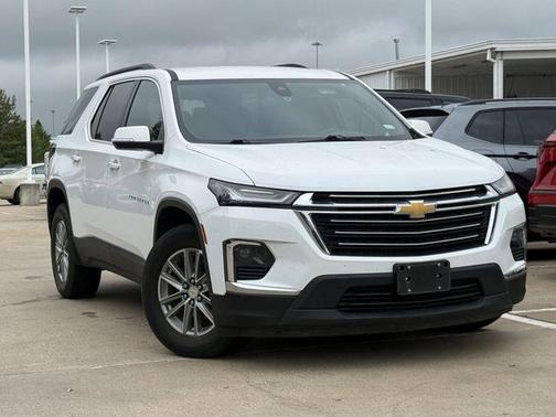 Summit White 2023 Chevrolet Traverse LT Leather