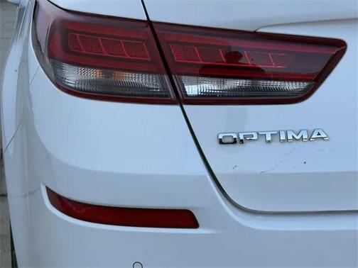 2019 Kia Optima S