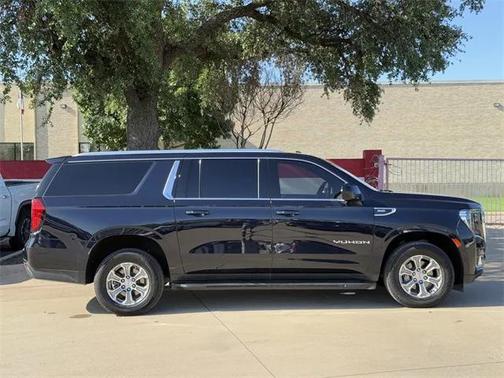 2023 GMC Yukon XL SLE