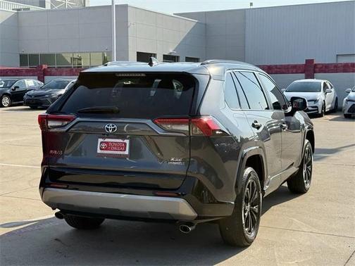 2024 Toyota RAV4 Hybrid SE