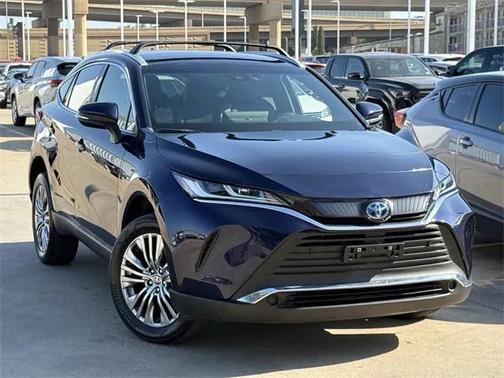 2022 Toyota Venza XLE