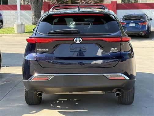 2022 Toyota Venza XLE