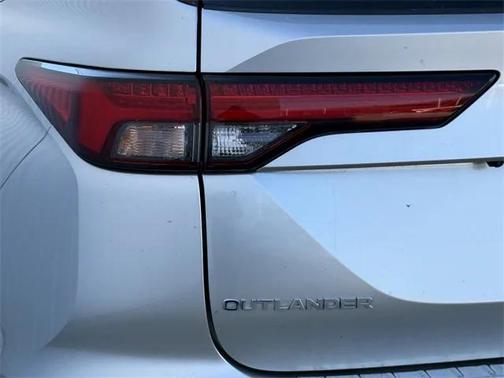 2024 Mitsubishi Outlander SE 2.5 S-AWC