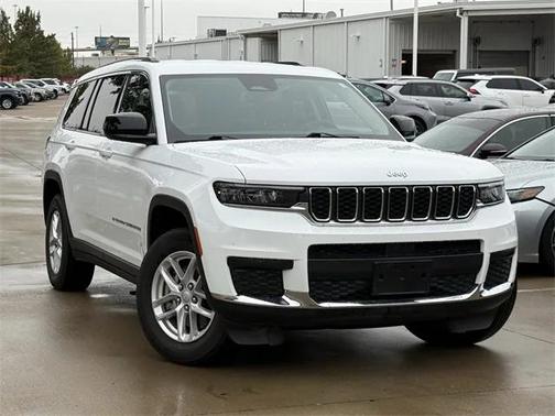 2023 Jeep Grand Cherokee Laredo