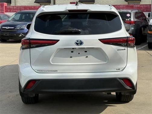 2023 Toyota Highlander Hybrid LE