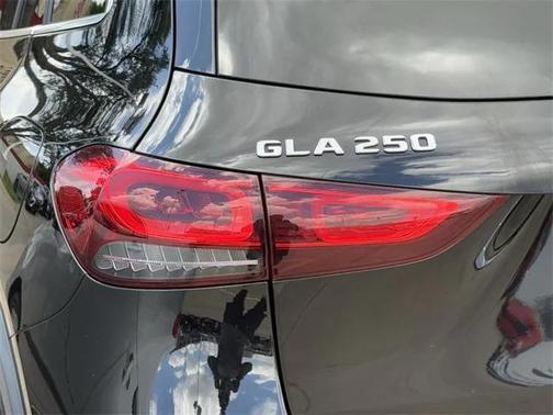 2023 Mercedes-Benz GLA 250 Base