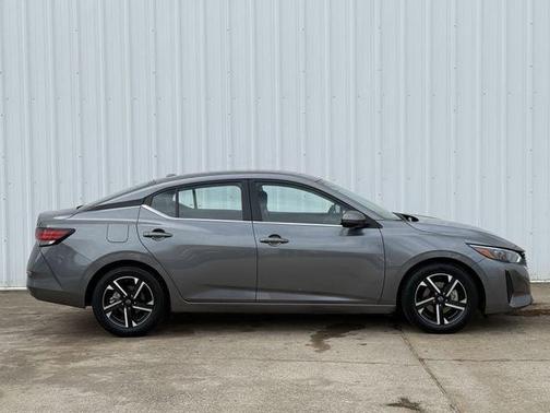 Gun Metallic 2024 Nissan Sentra SV