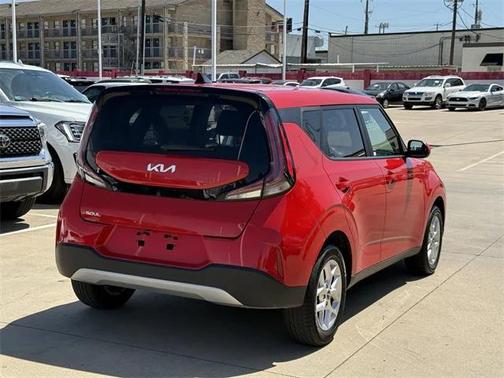 2024 Kia Soul LX