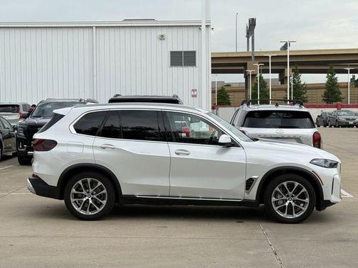 White Metallic 2024 BMW X5 PHEV xDrive50e