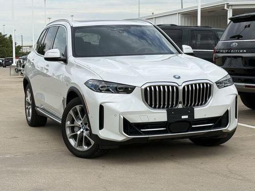 White Metallic 2024 BMW X5 PHEV xDrive50e