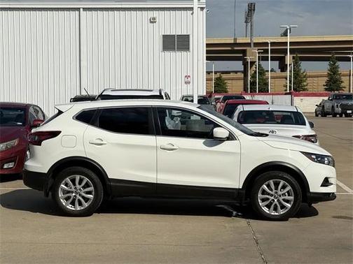 2022 Nissan Rogue Sport S