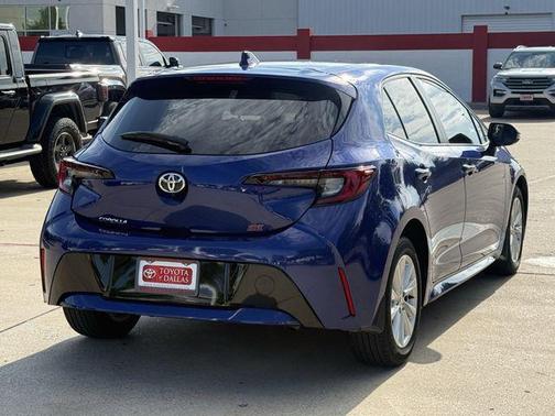 Blue Crush 2025 Toyota Corolla SE