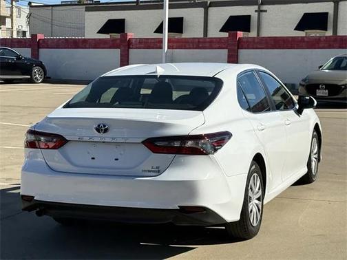 2024 Toyota Camry Hybrid LE