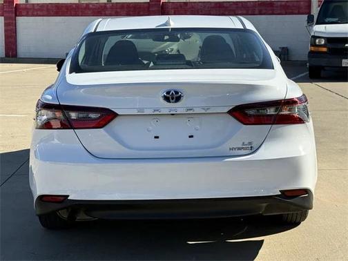 2024 Toyota Camry Hybrid LE