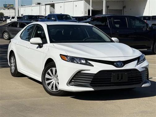 2024 Toyota Camry Hybrid LE