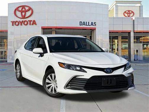 2024 Toyota Camry Hybrid LE