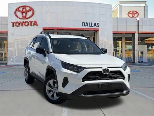 2020 Toyota RAV4 LE