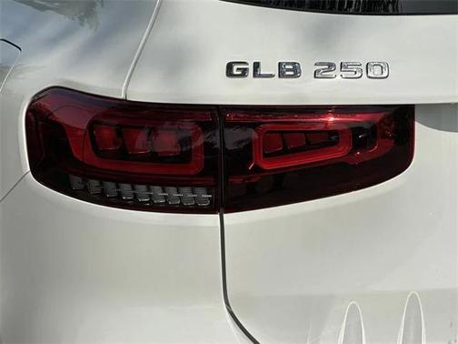 2023 Mercedes-Benz GLB 250 Base