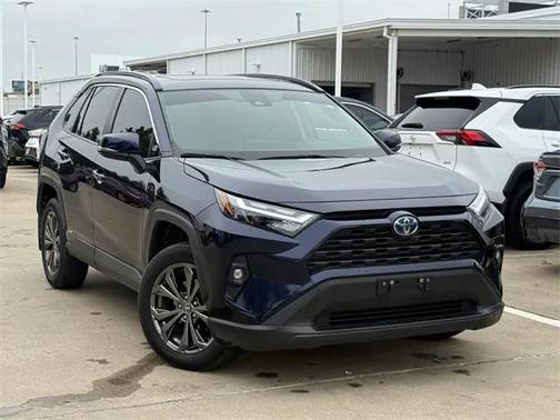 2022 Toyota RAV4 Hybrid XLE Premium
