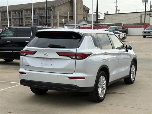 2023 Mitsubishi Outlander ES 2.5 S-AWC