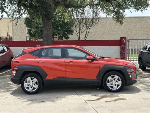 2024 Hyundai KONA SE