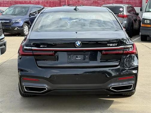 2022 BMW 750 i xDrive