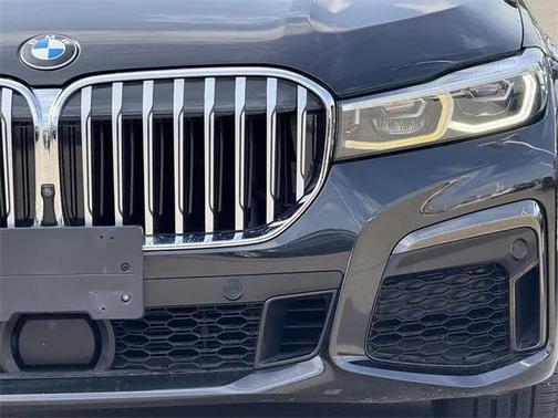 2022 BMW 750 i xDrive