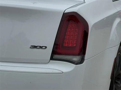 2021 Chrysler 300 Touring